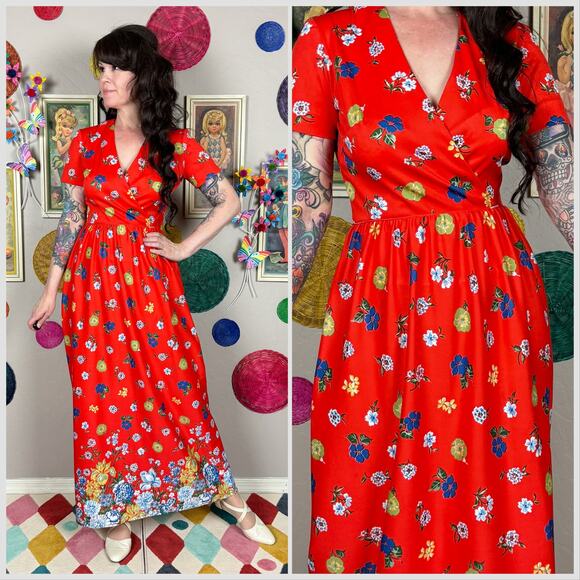 Vintage Dresses & Skirts - Vintage 1970s Red Floral Short Sleeve Maxi Dress